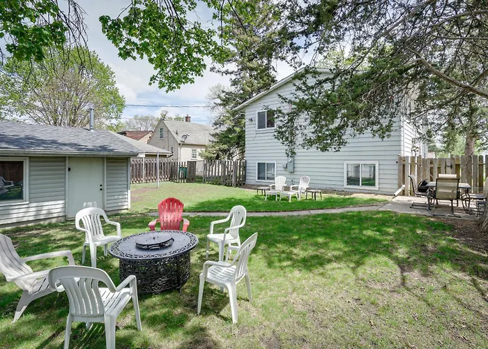 Spacious Minneapolis Home Rental 8 Mi To Downtown