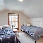 Spacious Minneapolis Home Rental 8 Mi To Downtown